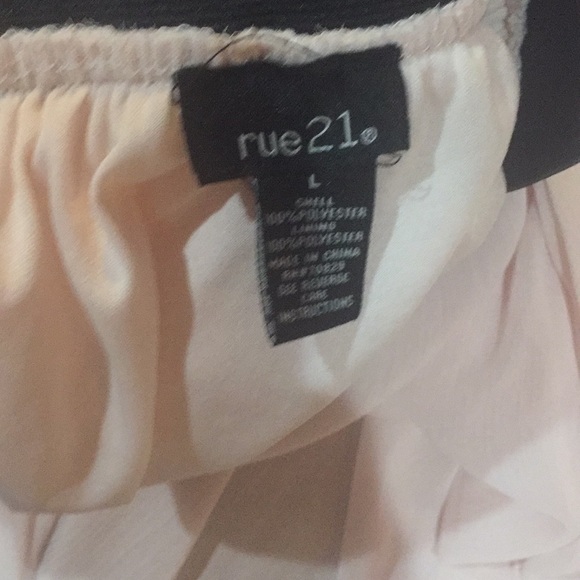 Beautiful springy/ summer skirt - Picture 3 of 3